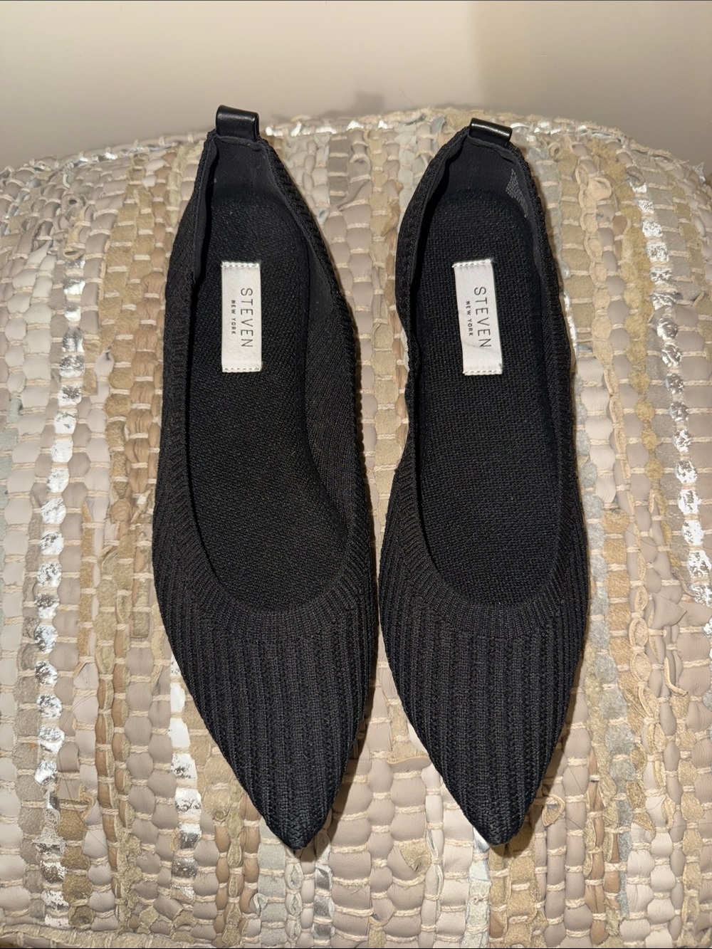 Black Rothy’s Style Flat